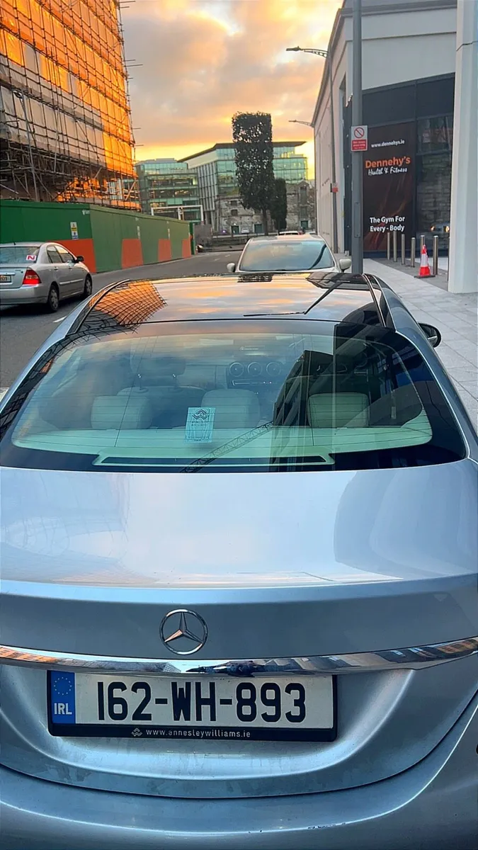 Mercedes c class 220d - Image 4