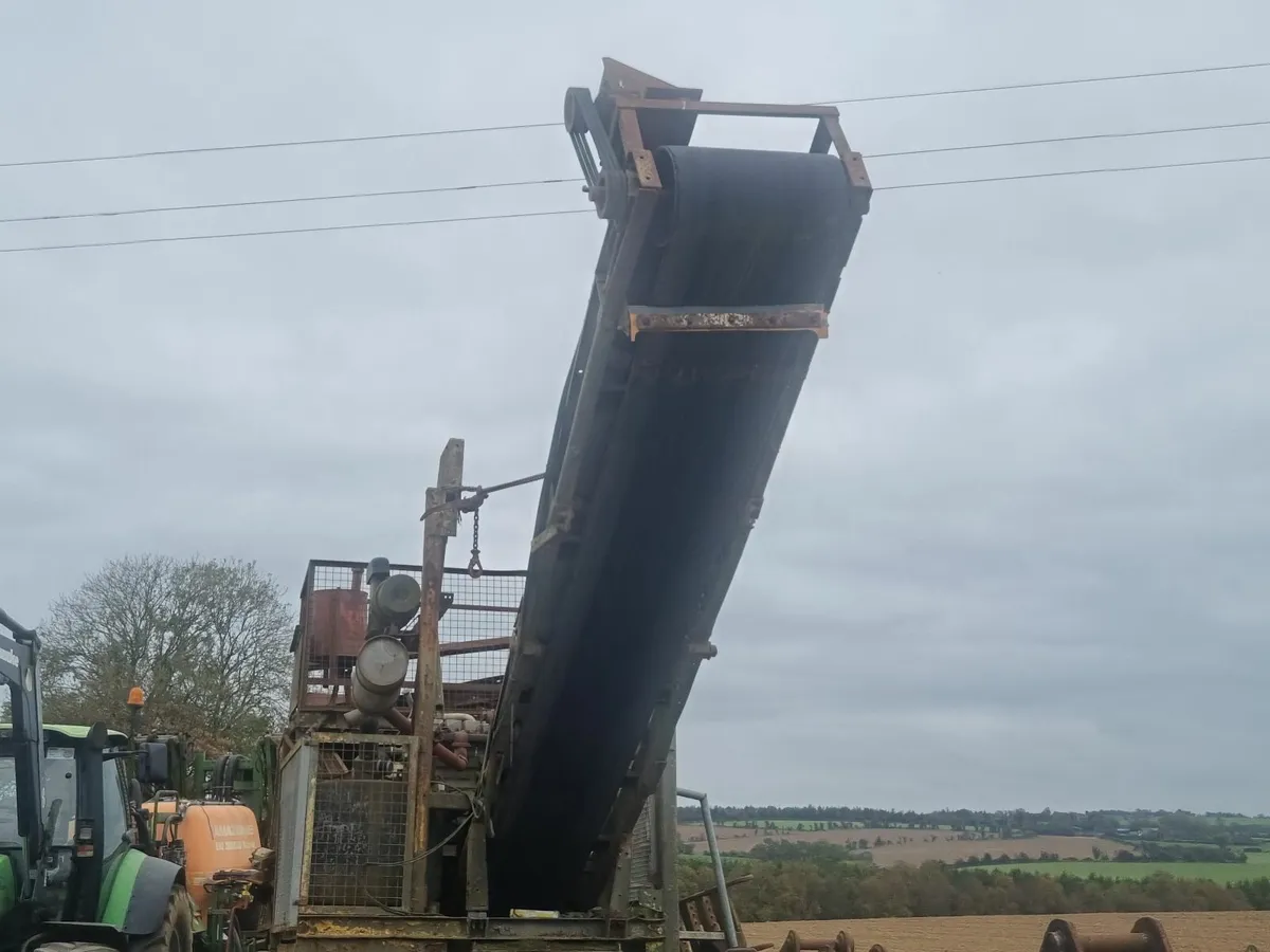 Mobile Crushing Unit Crusher - Image 1