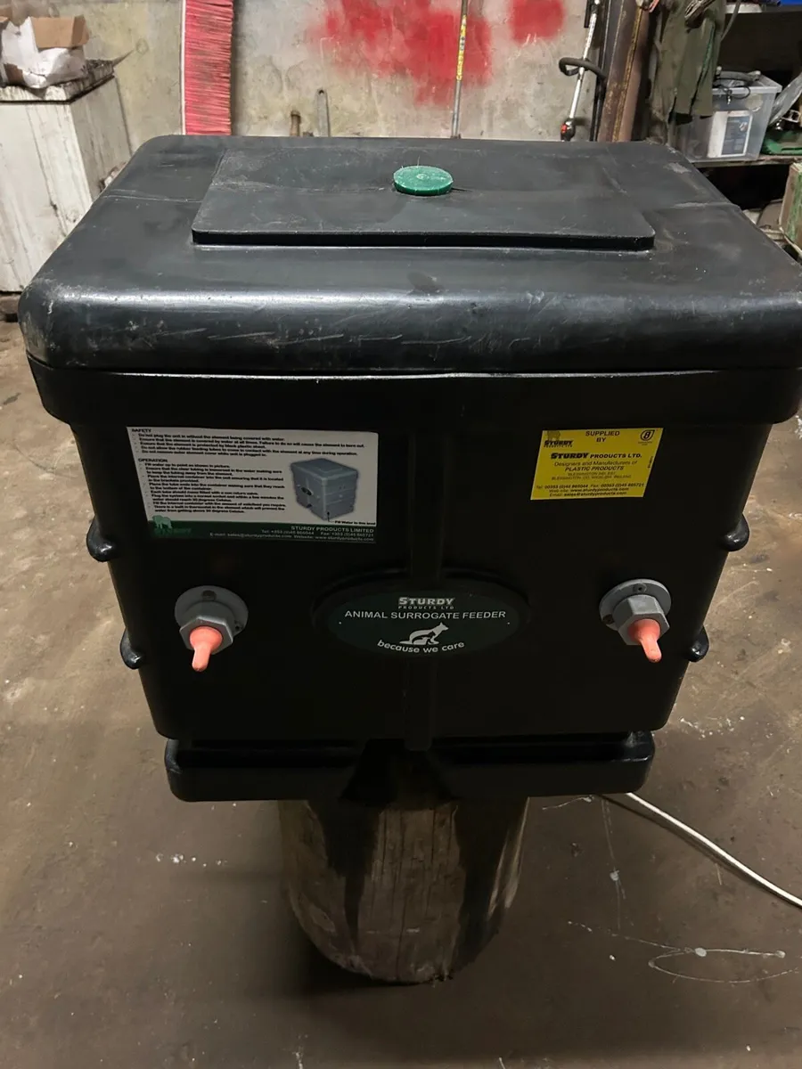 Surrogate Lamb Feeder - Image 1