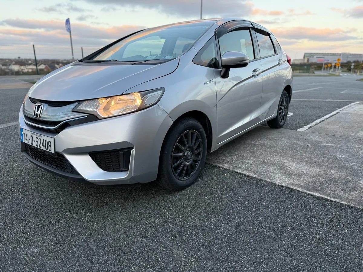 141 Honda Fit / Jazz Hybrid Automatic Fresh Import - Image 2