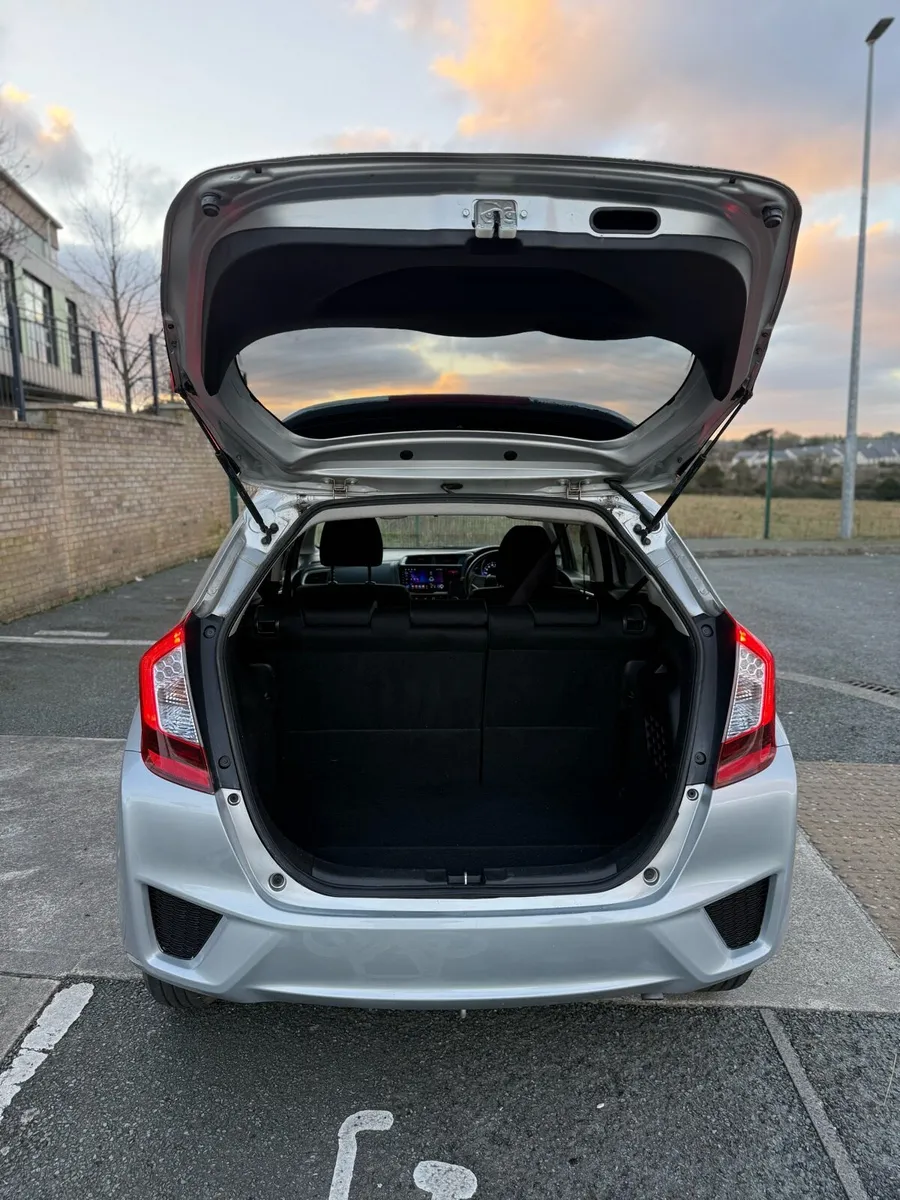 141 Honda Fit / Jazz Hybrid Automatic Fresh Import - Image 3