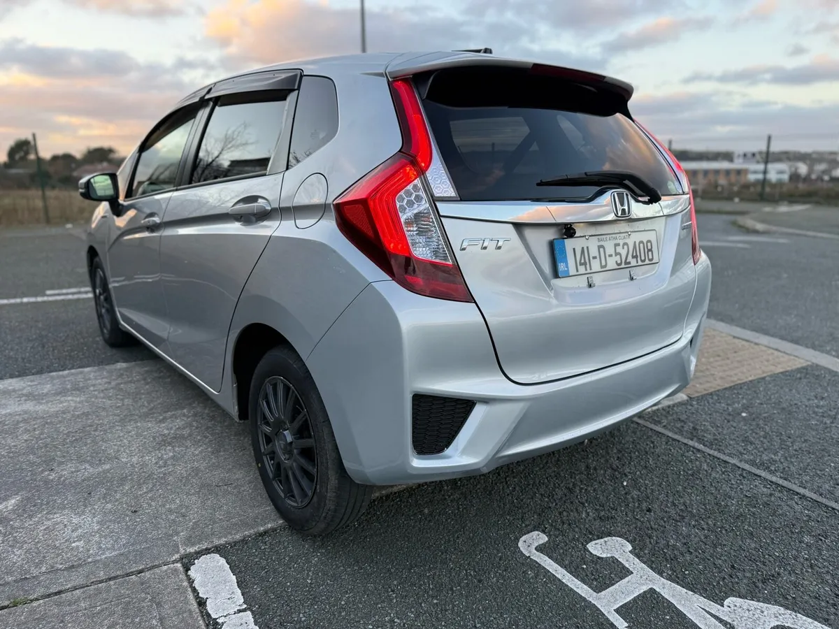 141 Honda Fit / Jazz Hybrid Automatic Fresh Import - Image 4