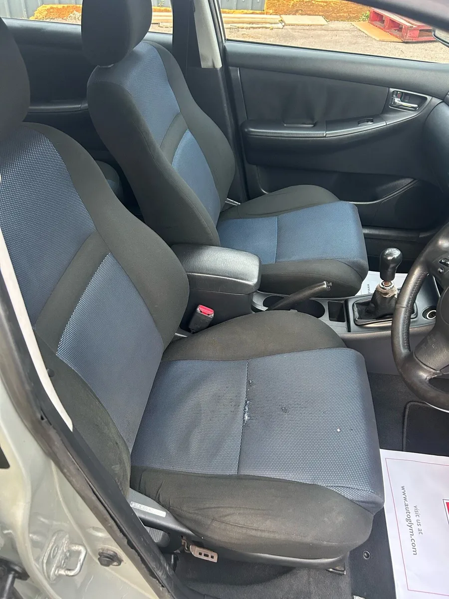 Toyota Corolla - Image 4