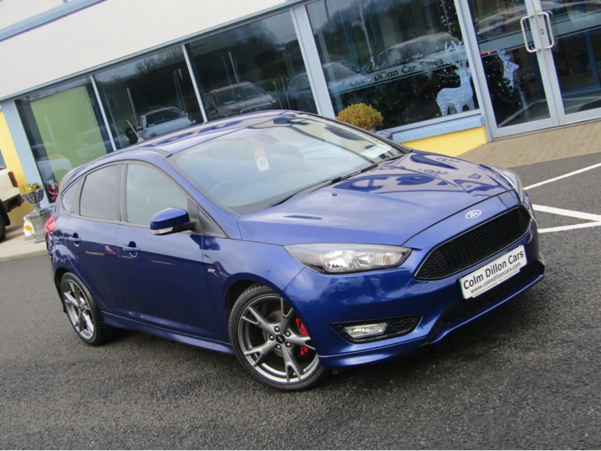 Ford Focus 1.5 TDCI ST-LINE X 120PS 5DR - Image 2