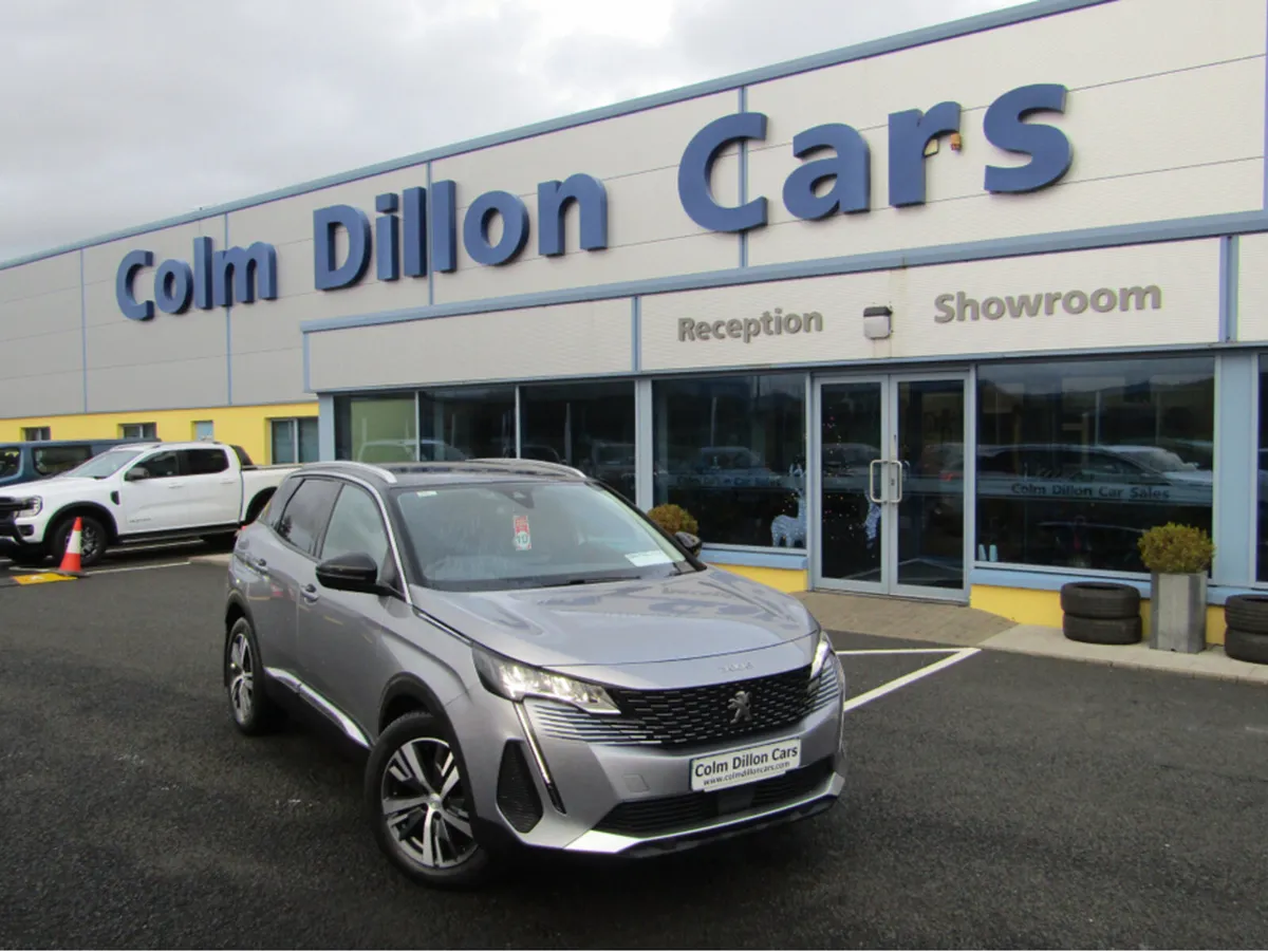 Peugeot 5008 ALLURE PREMIUM PLUS ***LOW KMS*** - Image 1