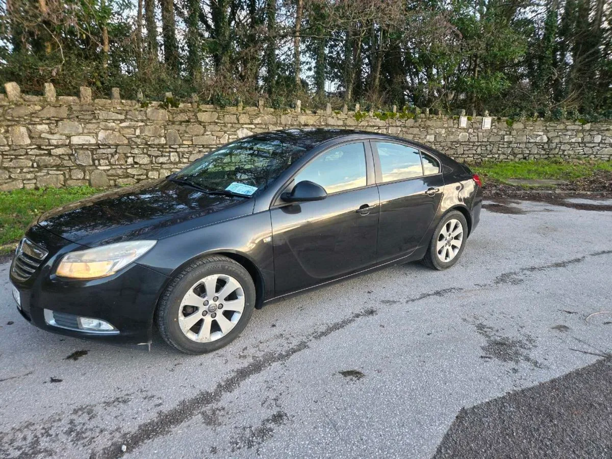 Opel Insignia 2010 95k miles 14 months NCT - Image 1