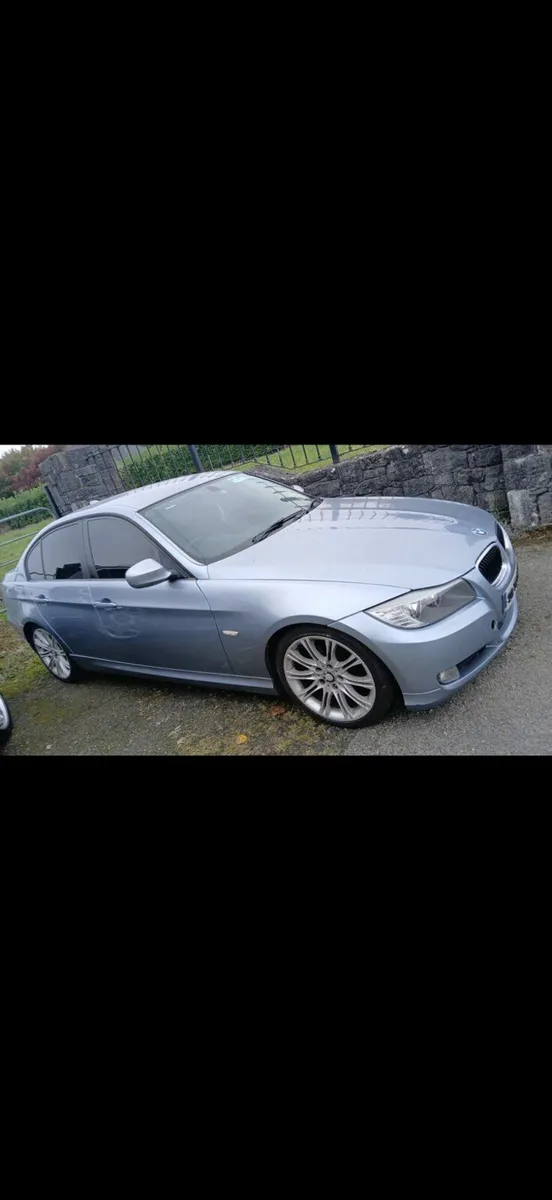 BMW 3-Series 2009 - Image 1