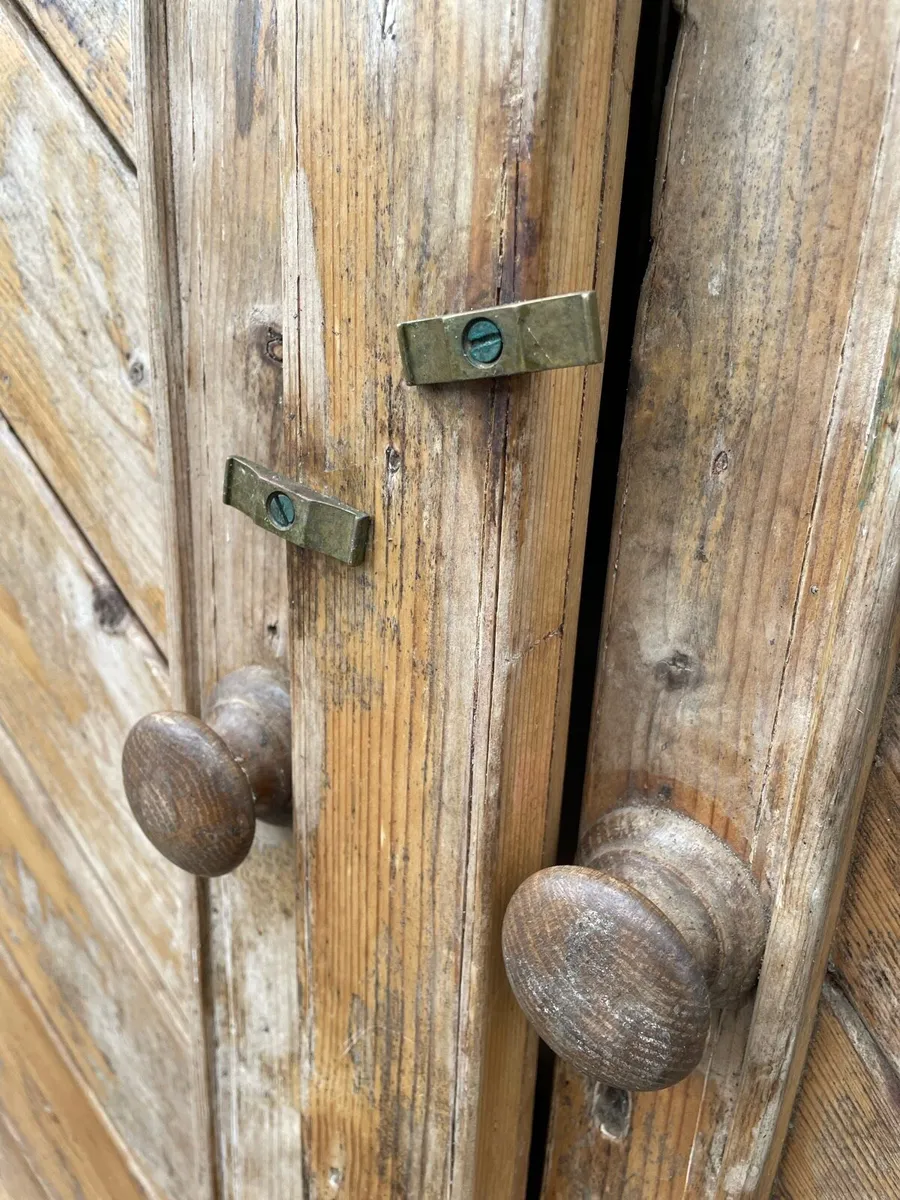 Large kitchen dresser - Image 4