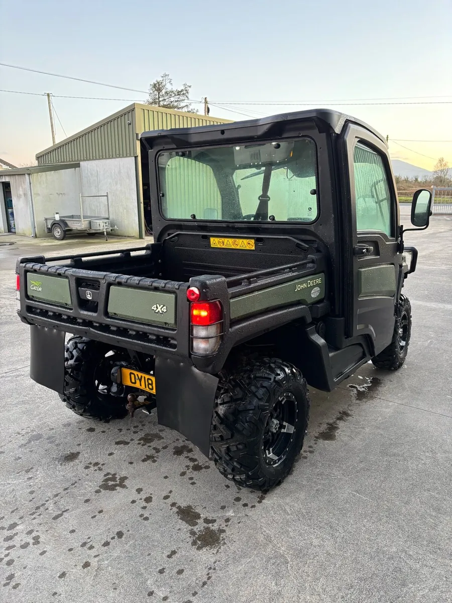 2018 John Deere XUV865 Gator - Image 2