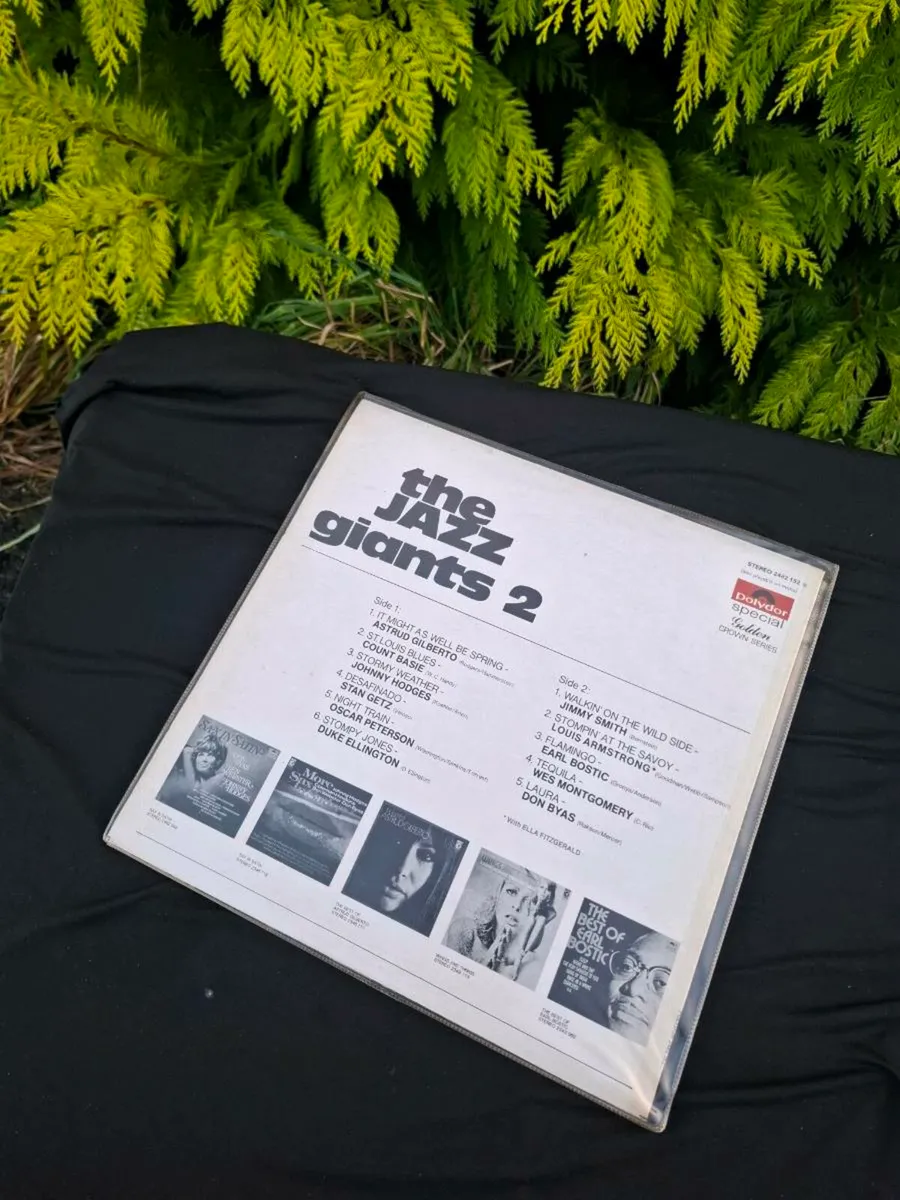 Jazz giant vinyl lp postage possible - Image 2