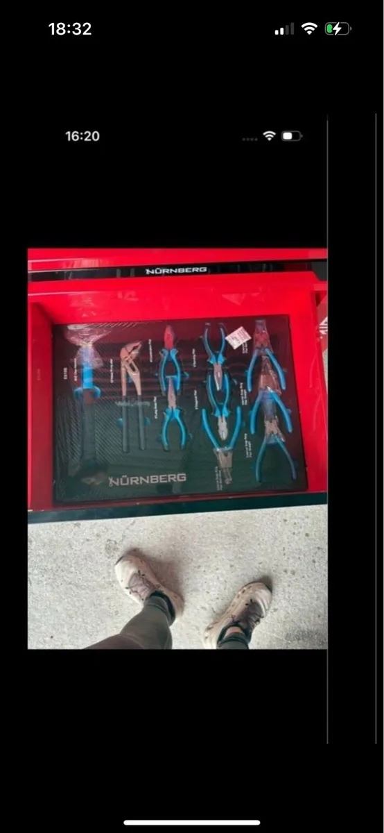 Nuremberg tool box with tools included - Image 3