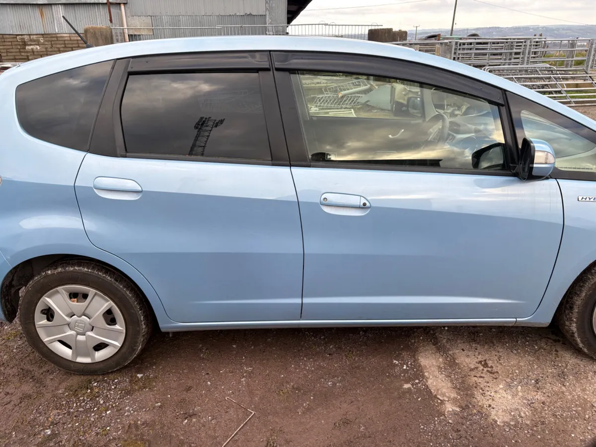 Honda Fit 2012 Automatic Hybrid - Image 2