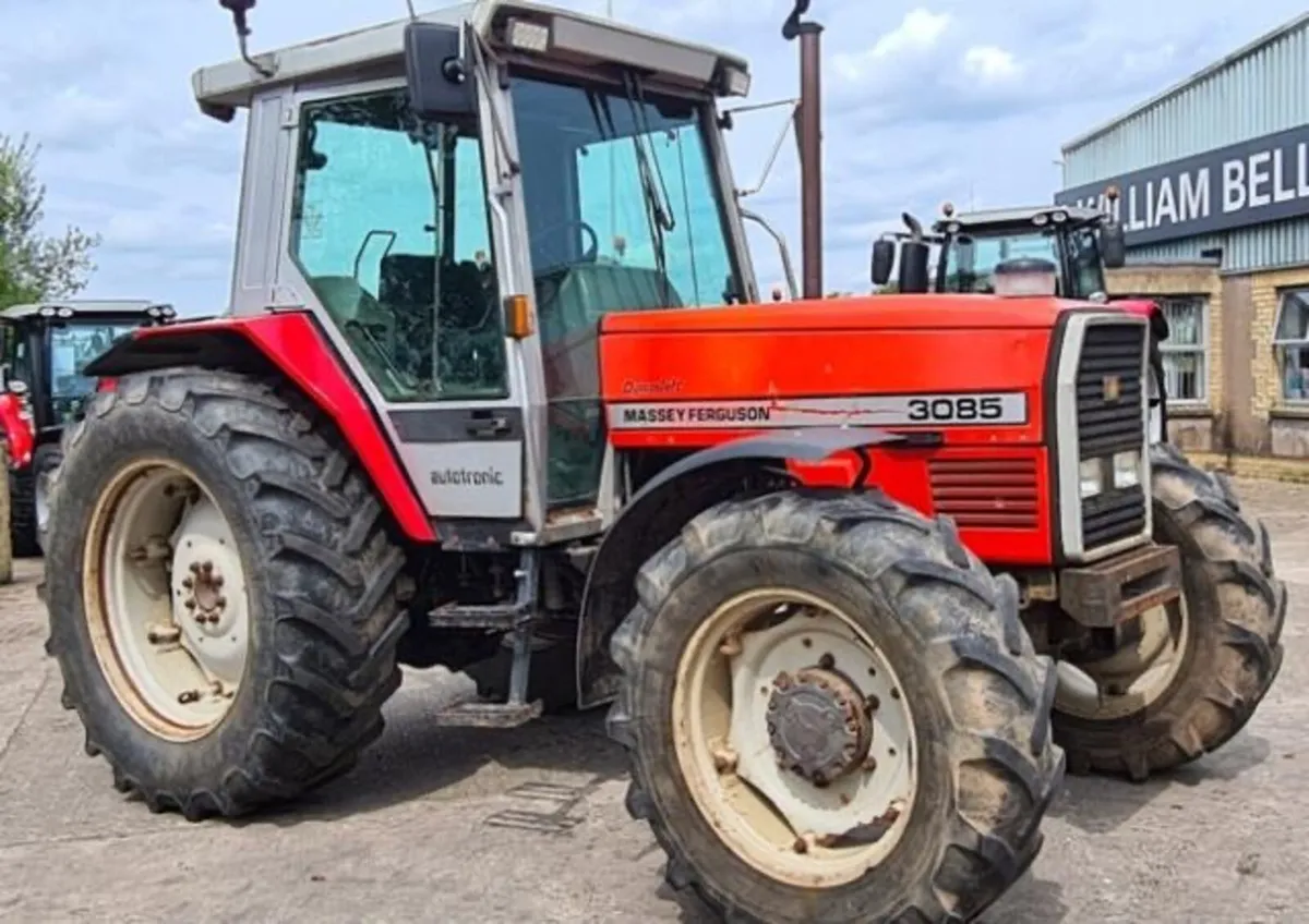 Wanted Massey 3000 series or other models