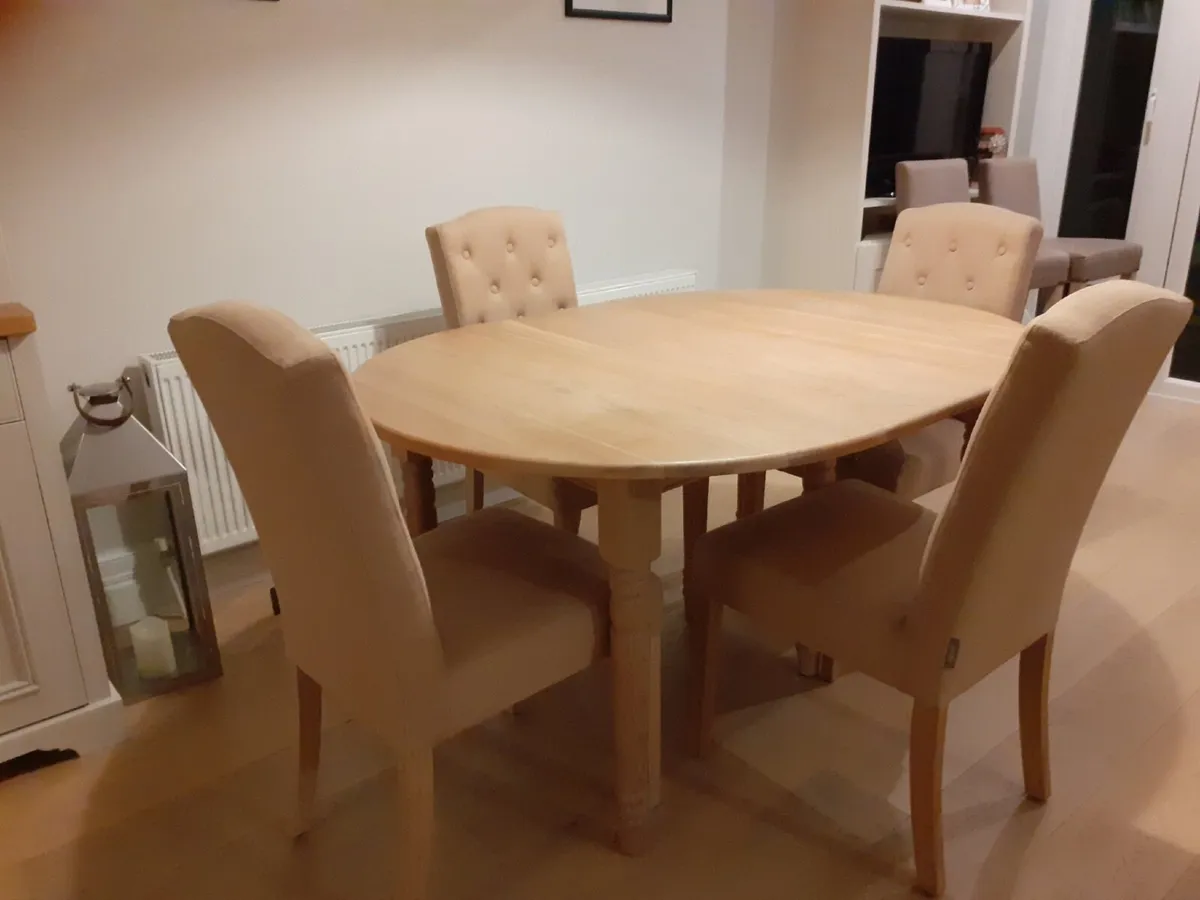 Neptune Sheldrake Table and 4x Chairs - Image 1