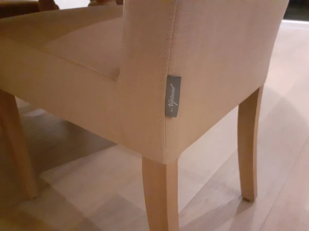 Neptune Sheldrake Table and 4x Chairs - Image 3