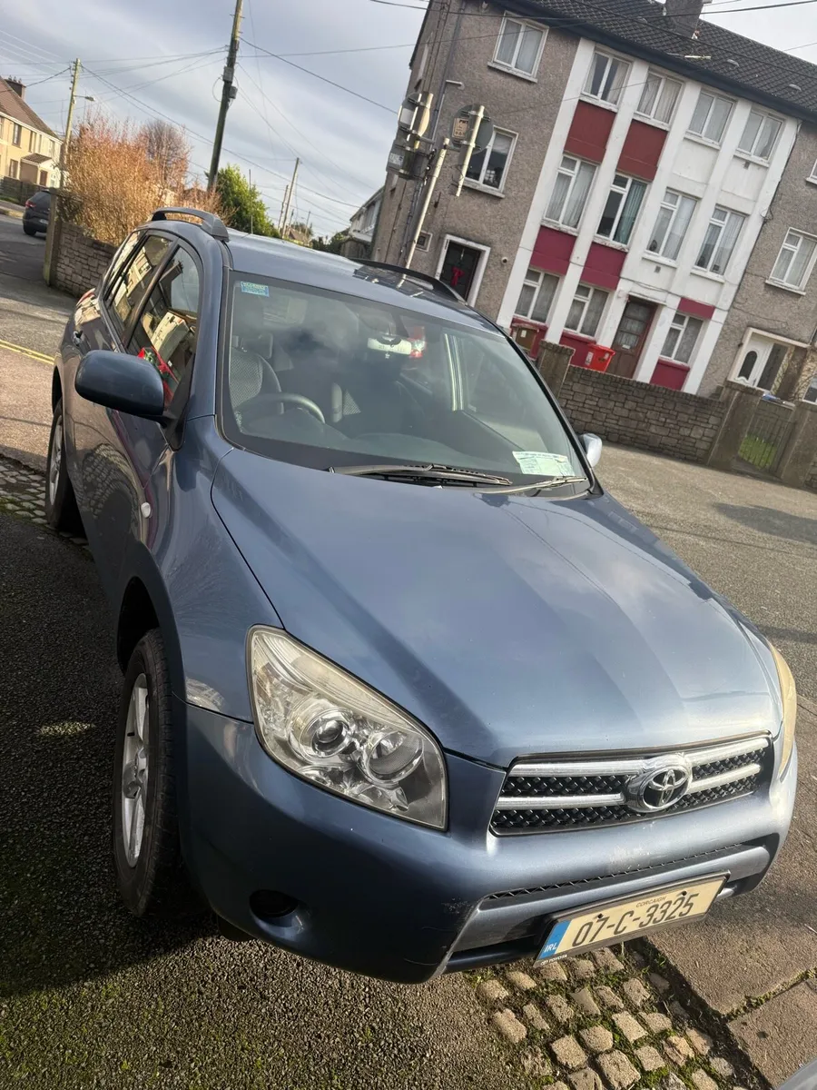 Toyota RAV4 - Image 4