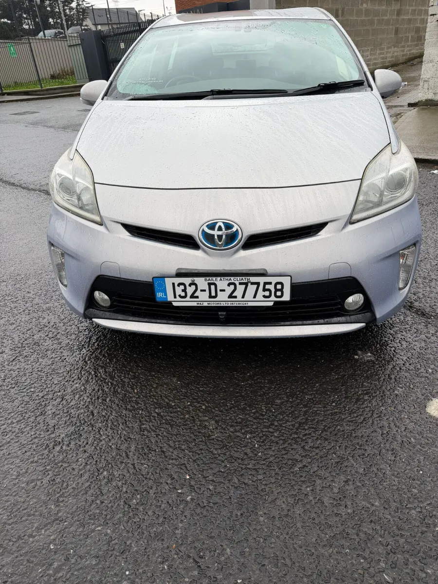 Toyota Prius 2013 - Image 3
