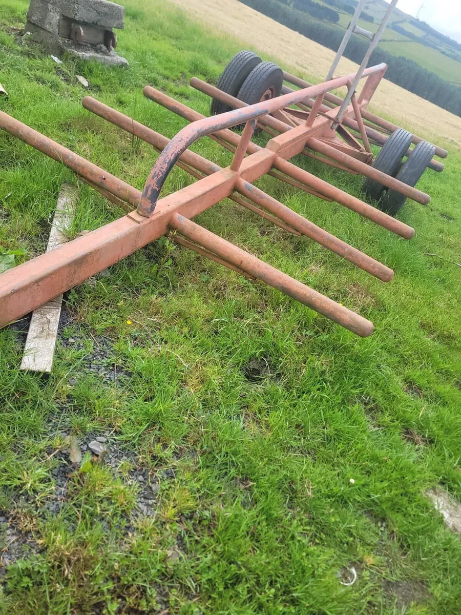 6 Bale Trailer - Image 2