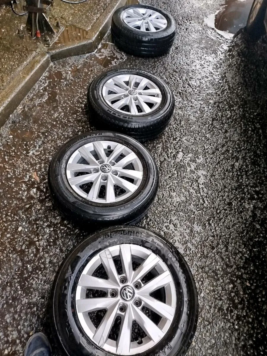 Volswagen.Alloy wheels Original 205 65 16c - Image 3
