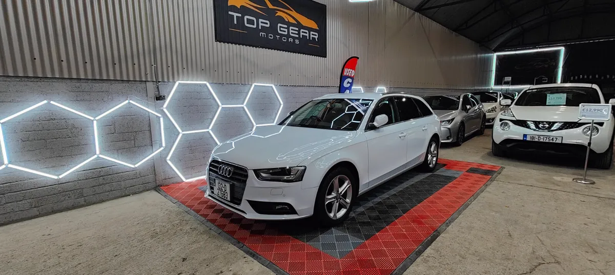 132 Audi A4 Avant S-Line Estate - Image 1