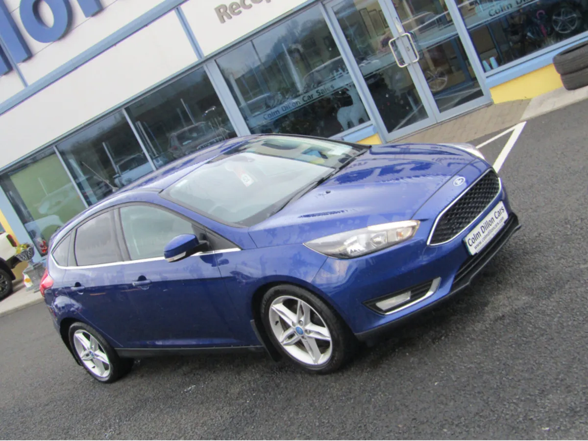 Ford Focus 1.5 TDCI ZETEC 120PS 5DR - Image 2