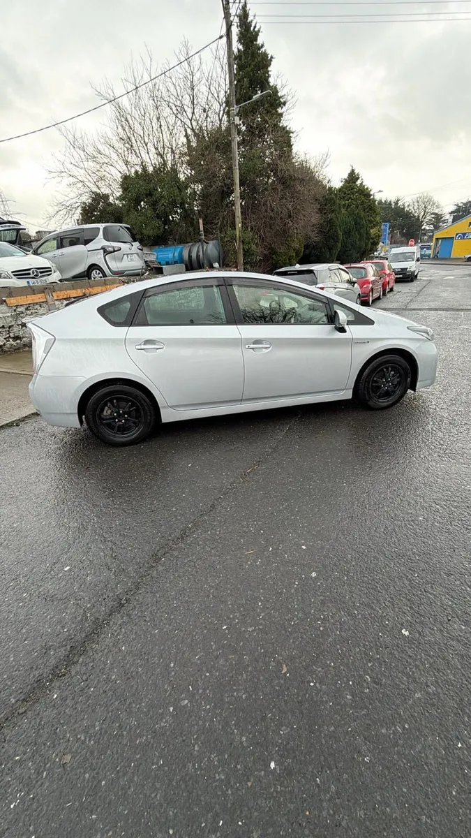 Toyota Prius 2013 - Image 1