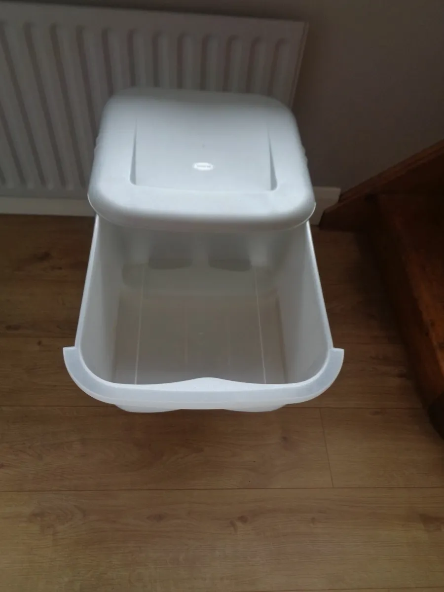 3 Compartment Storage Unit for Sale - Image 2