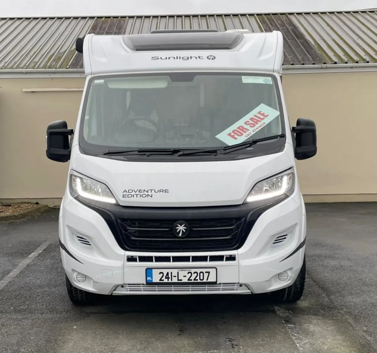 2024 Sunlight V69 3 Berth - Image 1