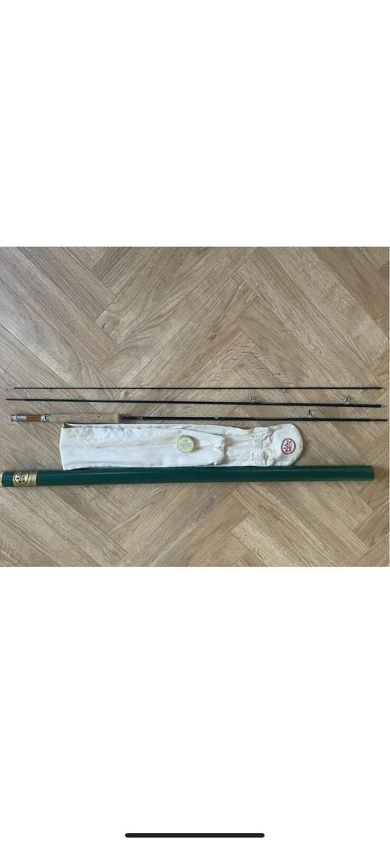 Rl Winston fly fishing rod 9ft6 7wt ( sage green)