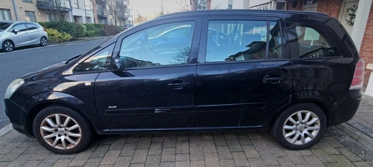 7 Seater 2007 OPEL ZAFIRA in Dublin - Image 3