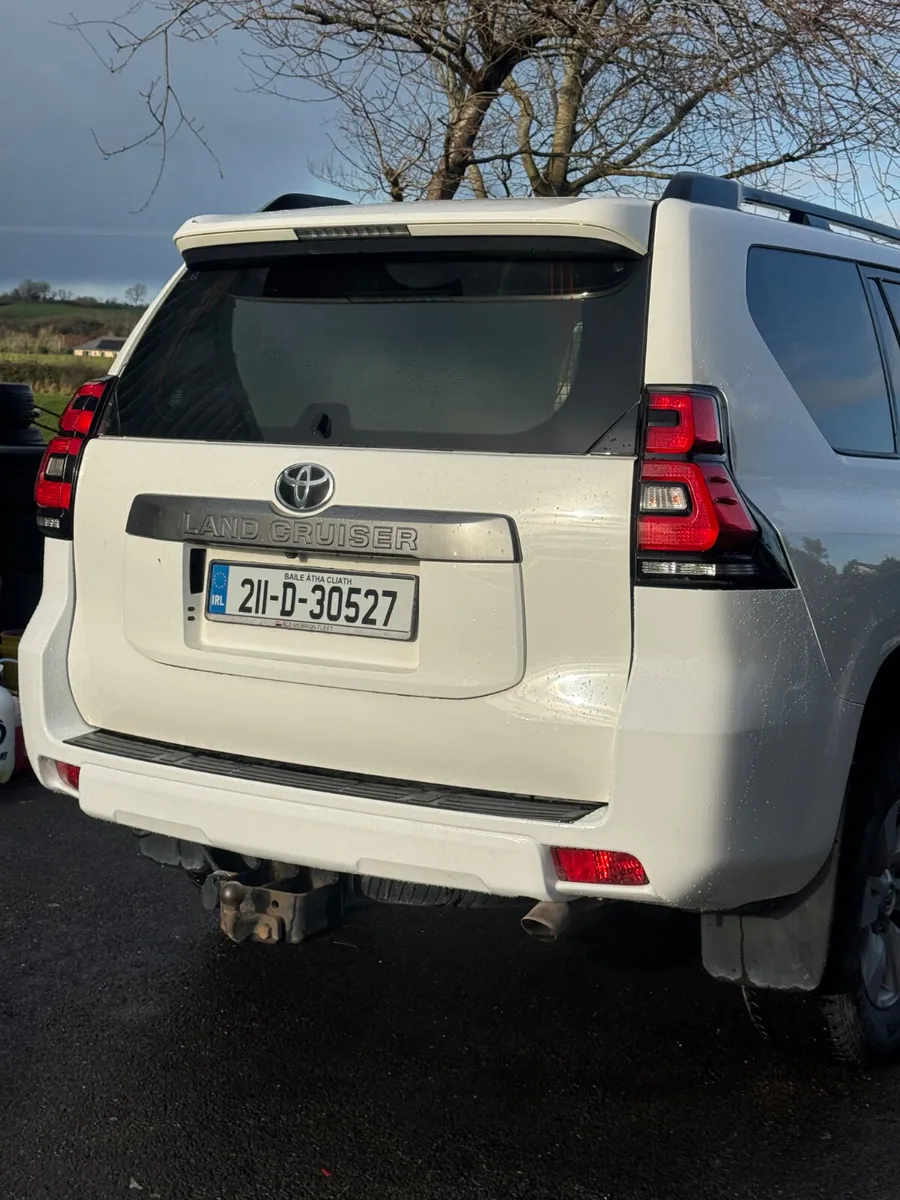 Toyota Land Cruiser 2021 + vat - Image 4