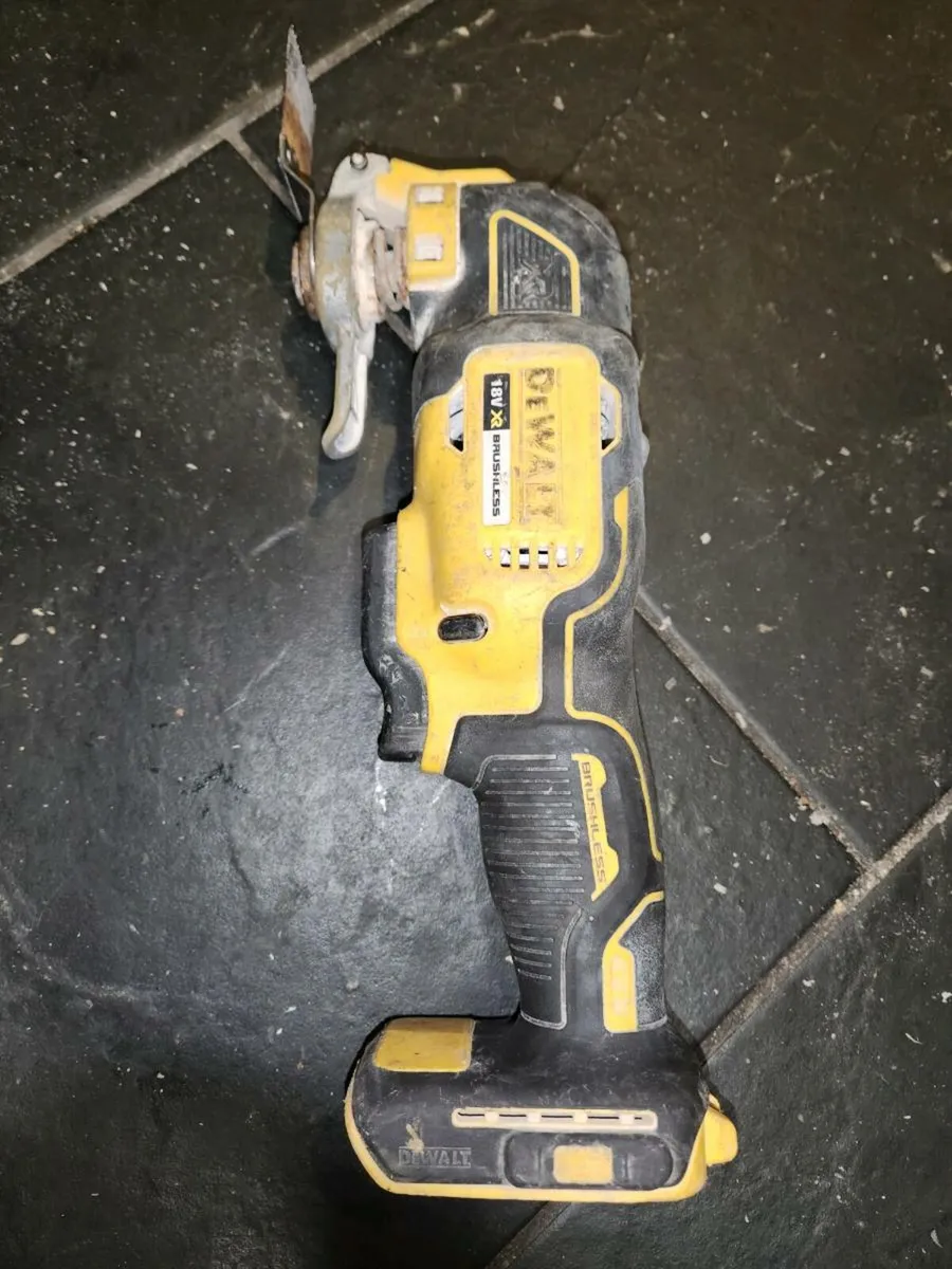 23X Dewalt 18V Drills Saws Nail Guns Planer, etc - Image 4