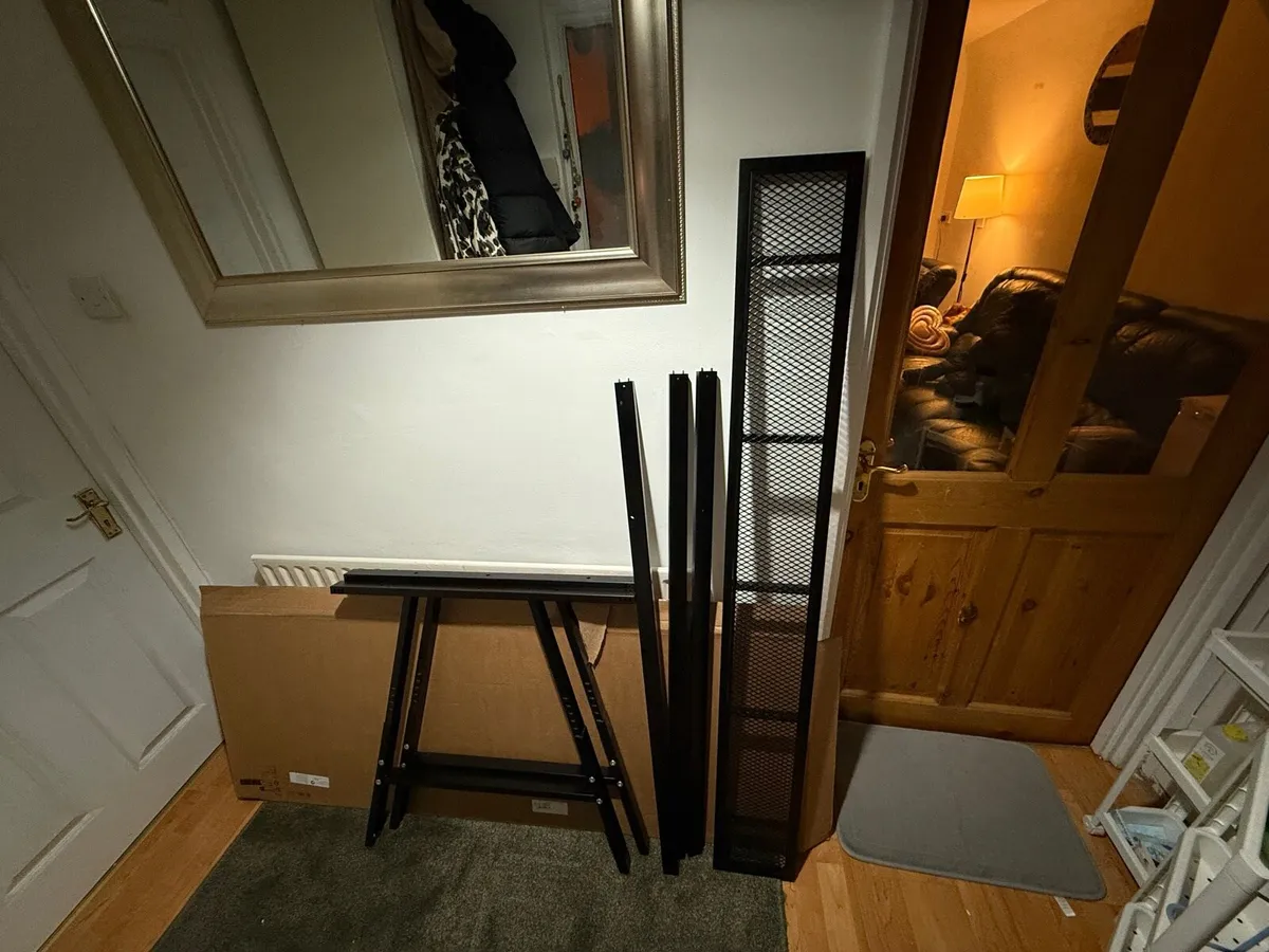 Gaming desk - Image 1