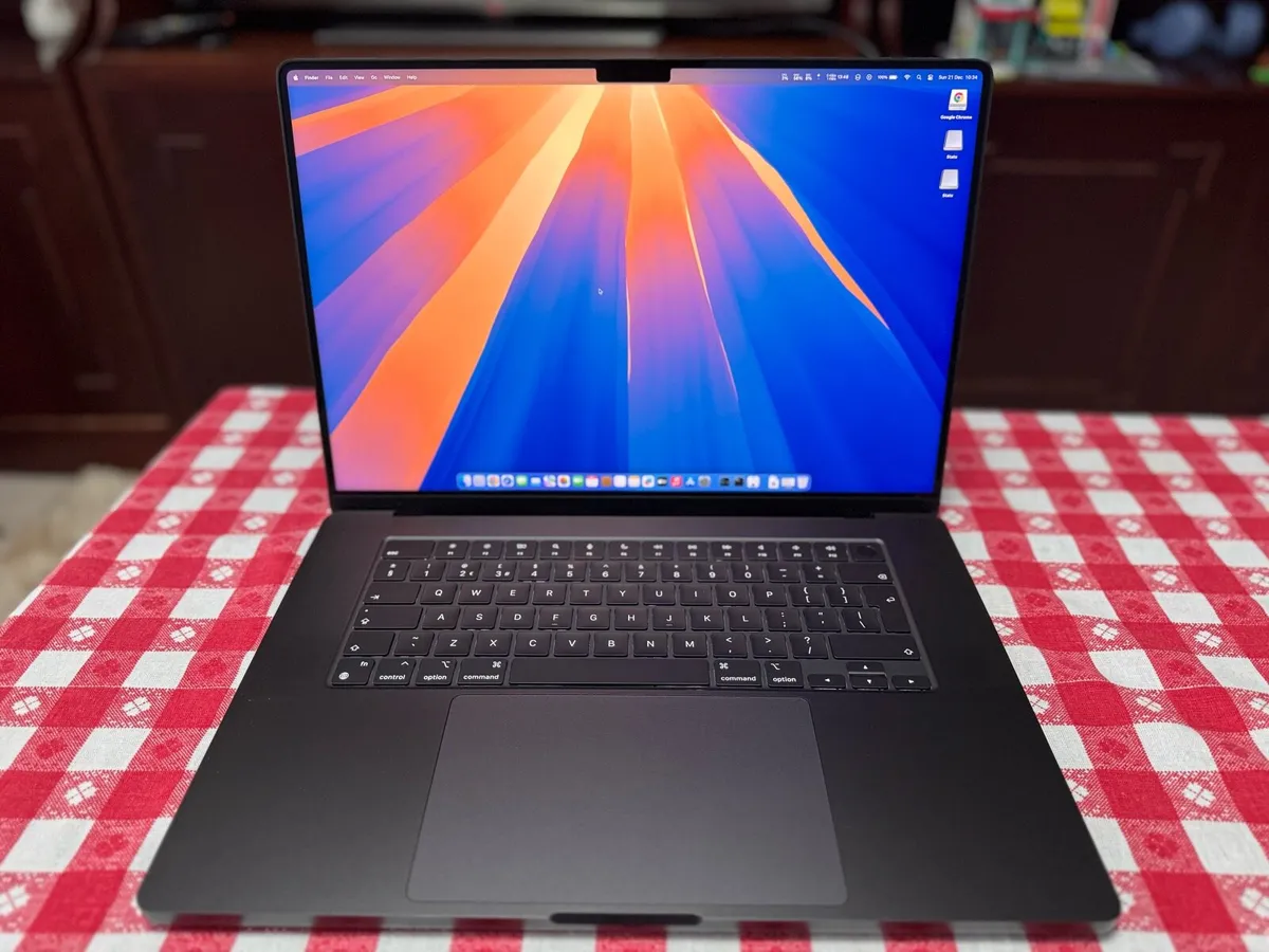 Macbook Pro 16 inch M3 Pro 18 Gb 512 SSD - Image 1