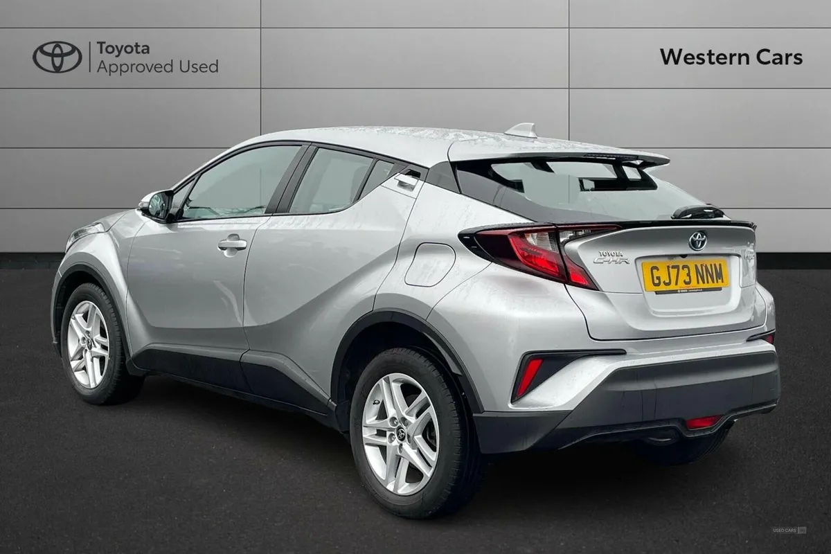 Toyota C-HR 1.8 VVT-h Icon CVT Euro 6 (s/s) 5dr - Image 4