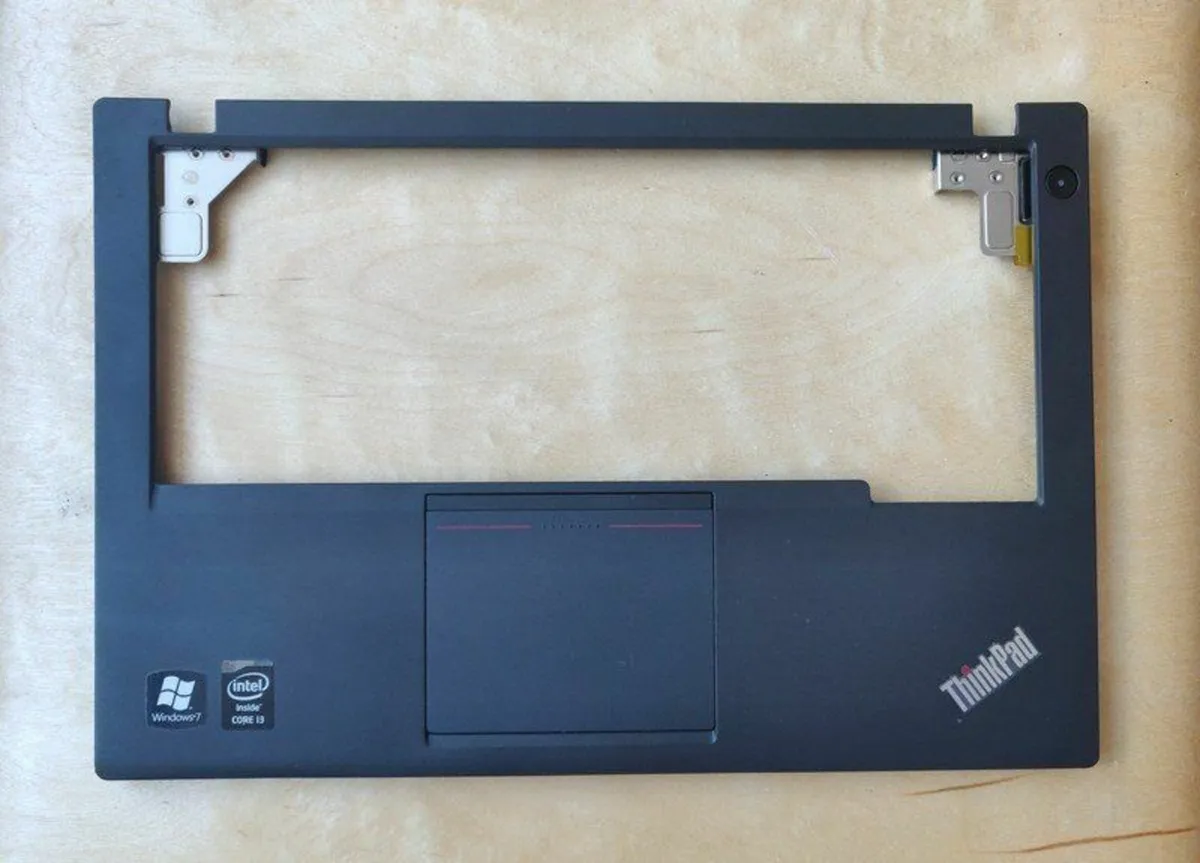 💻 Palmrest with Touchpad – Lenovo ThinkPad X240 - Image 1