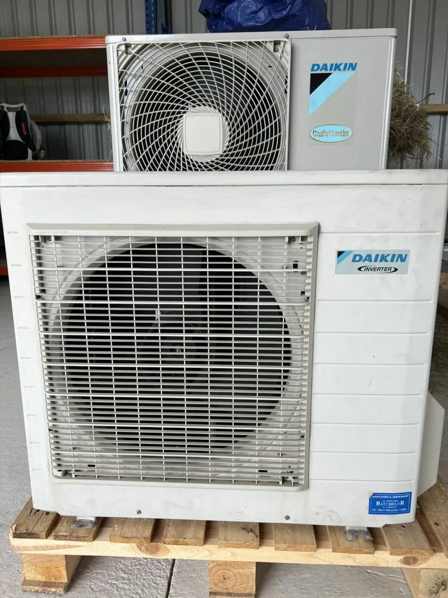3 x Daikin Hot & Cold Air Conditioning Unit - Image 4