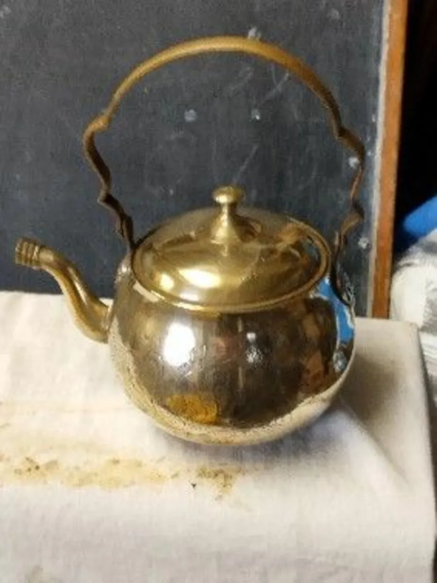 Vintage Art Deco brass Teapot