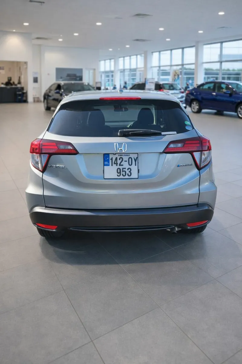 Honda Vezel 2014 Automatic - Image 3