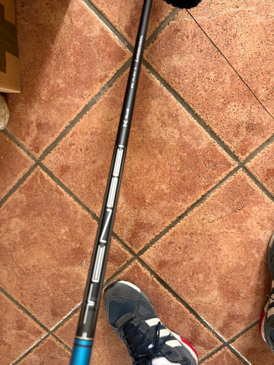 titleist GT2 driver - Image 4