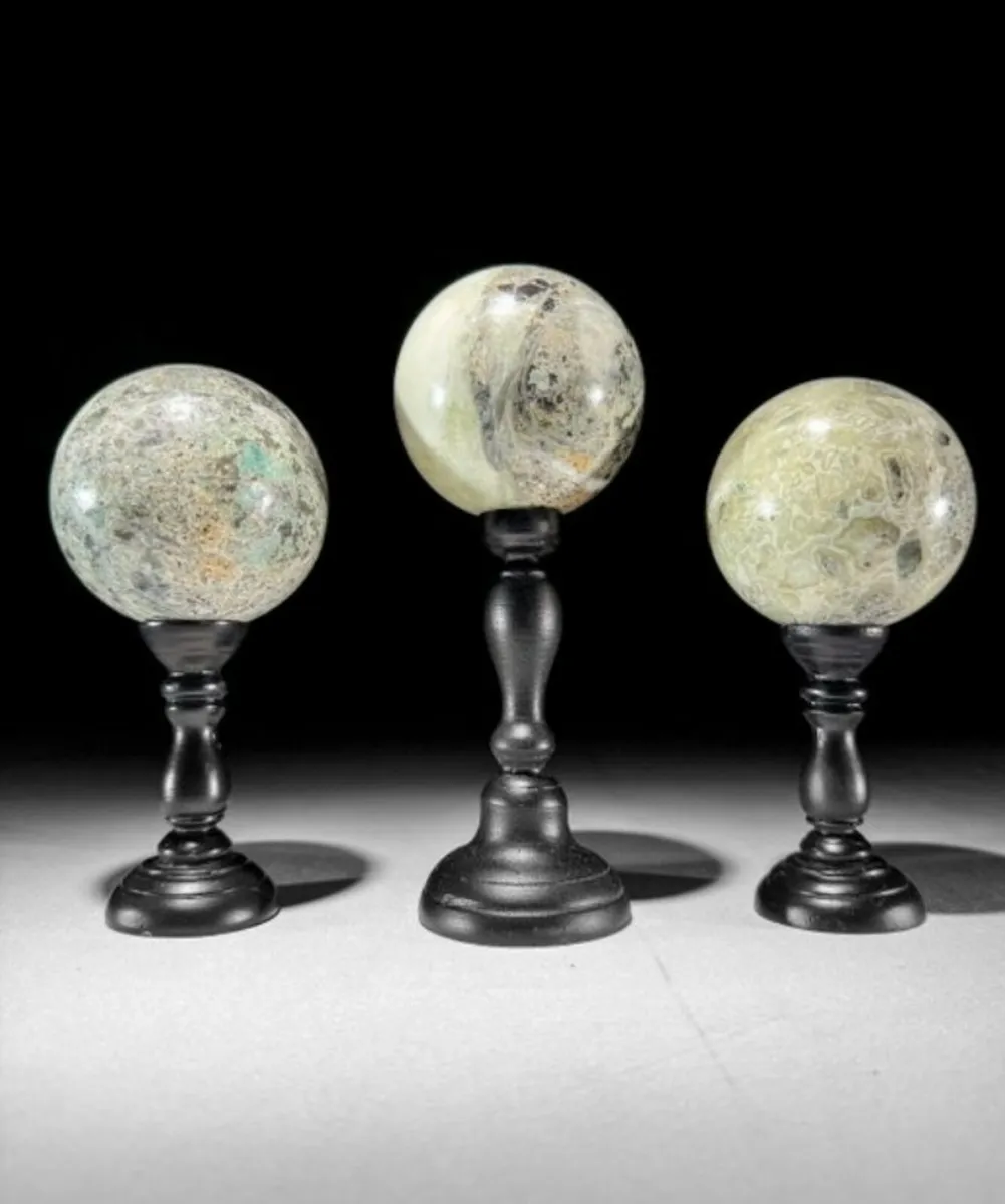 3 real onyx spheres unique home decor - Image 1