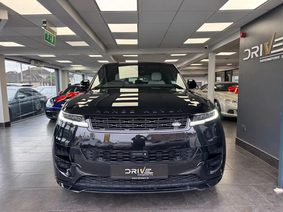 Land Rover Range Rover Sport 2025 P460 Edition - Image 2