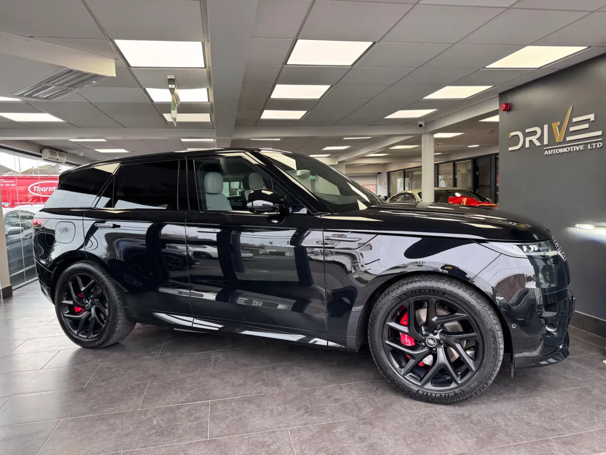 Land Rover Range Rover Sport 2025 P460 Edition - Image 4