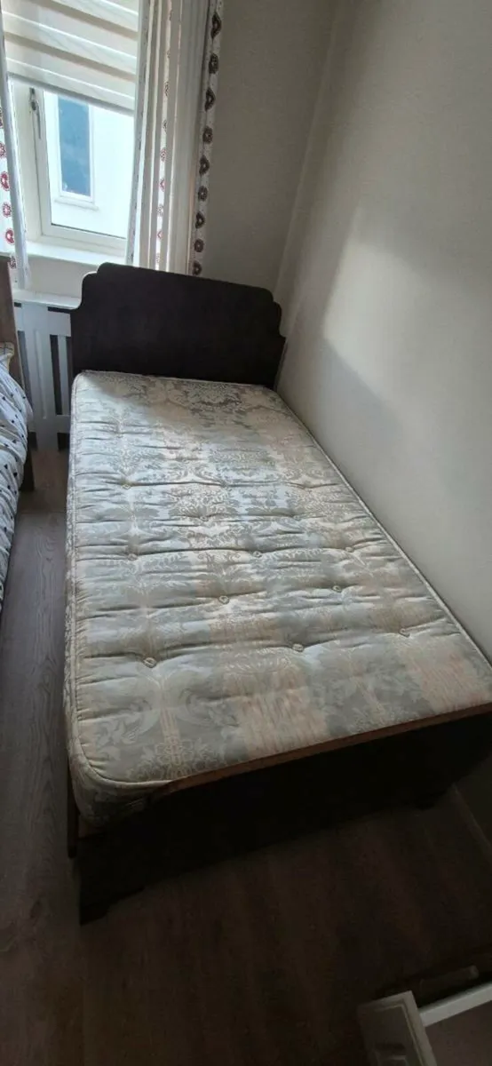 3.5'' Single bed with mattress - Image 1