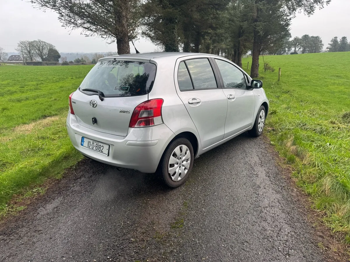 Toyota Yaris 2010 - Image 3