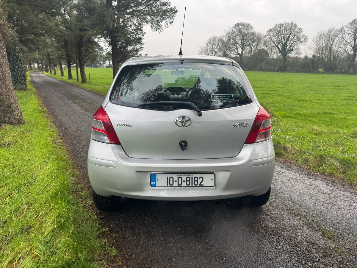 Toyota Yaris 2010 - Image 4
