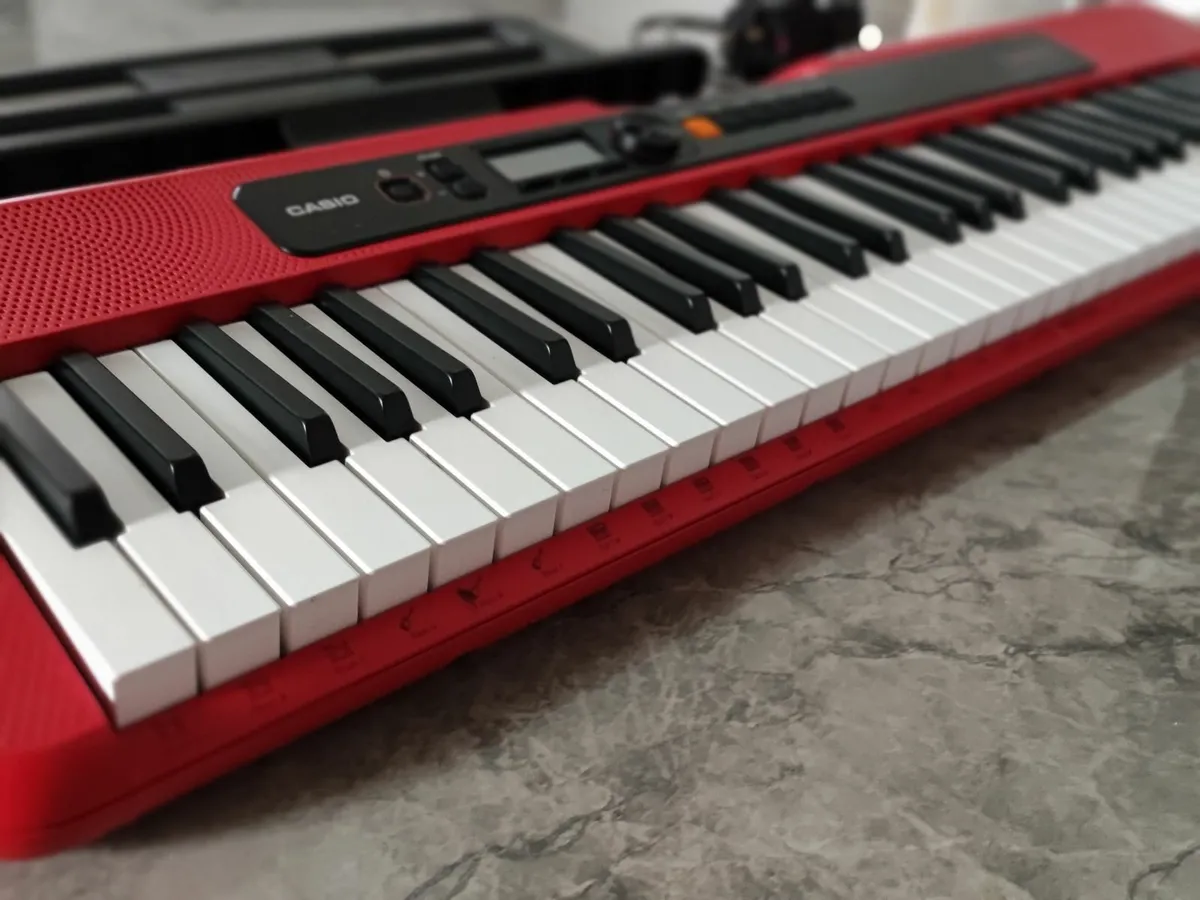 Casiotone CT-S200RD (Red) Keyboard - Image 3