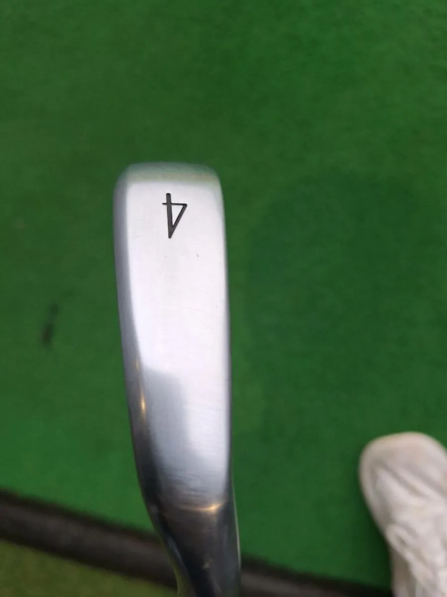 U505 4 iron Brand New - Image 2