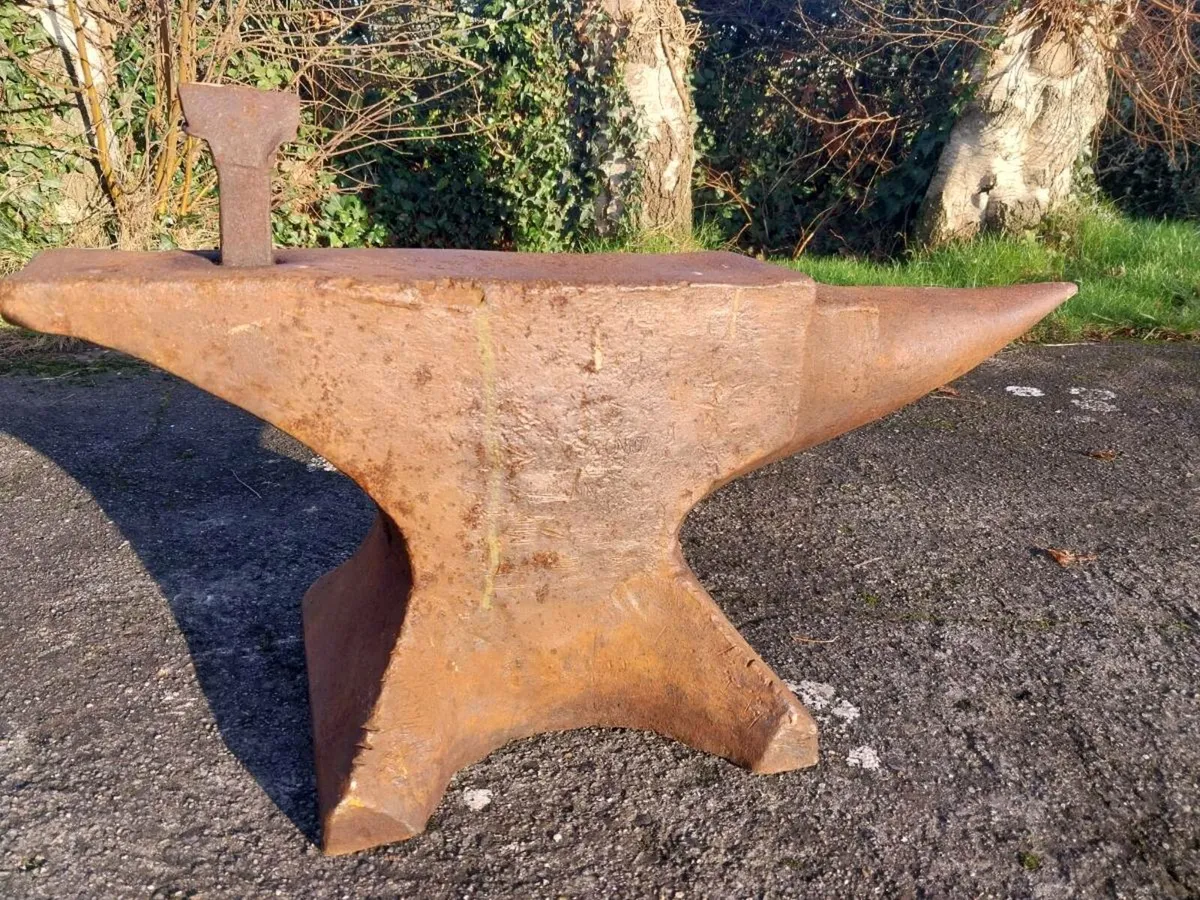 Blacksmiths Anvil - Image 3