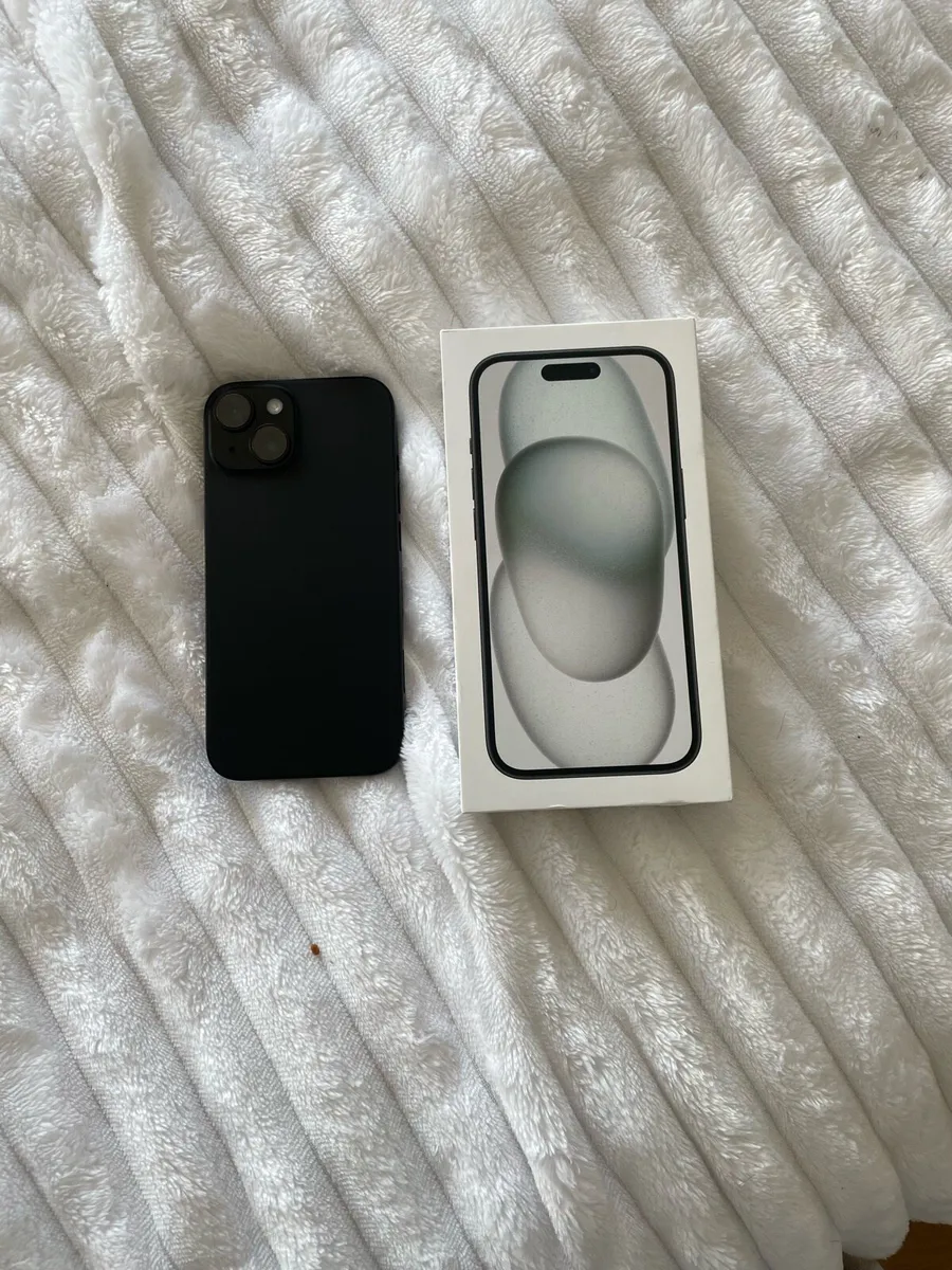 iPhone 15 black - Image 3